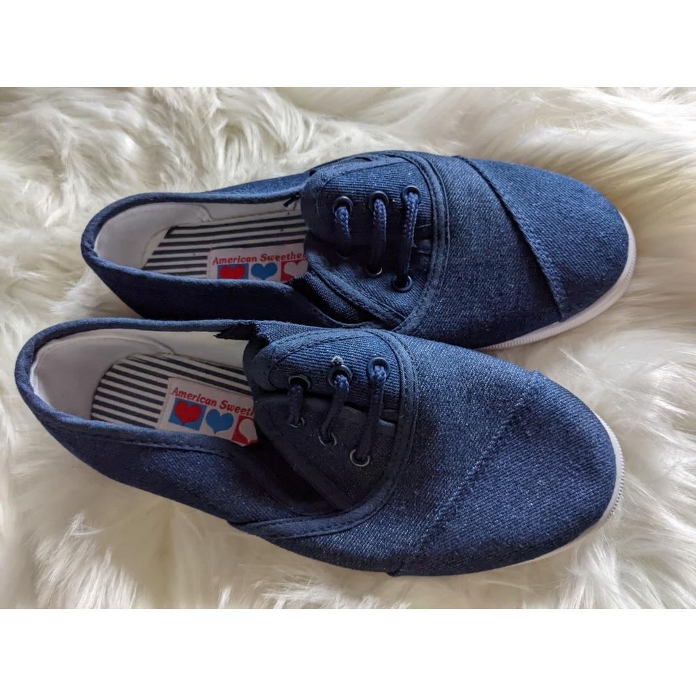 Casual blue lace up slip on shoes by American sweetheart